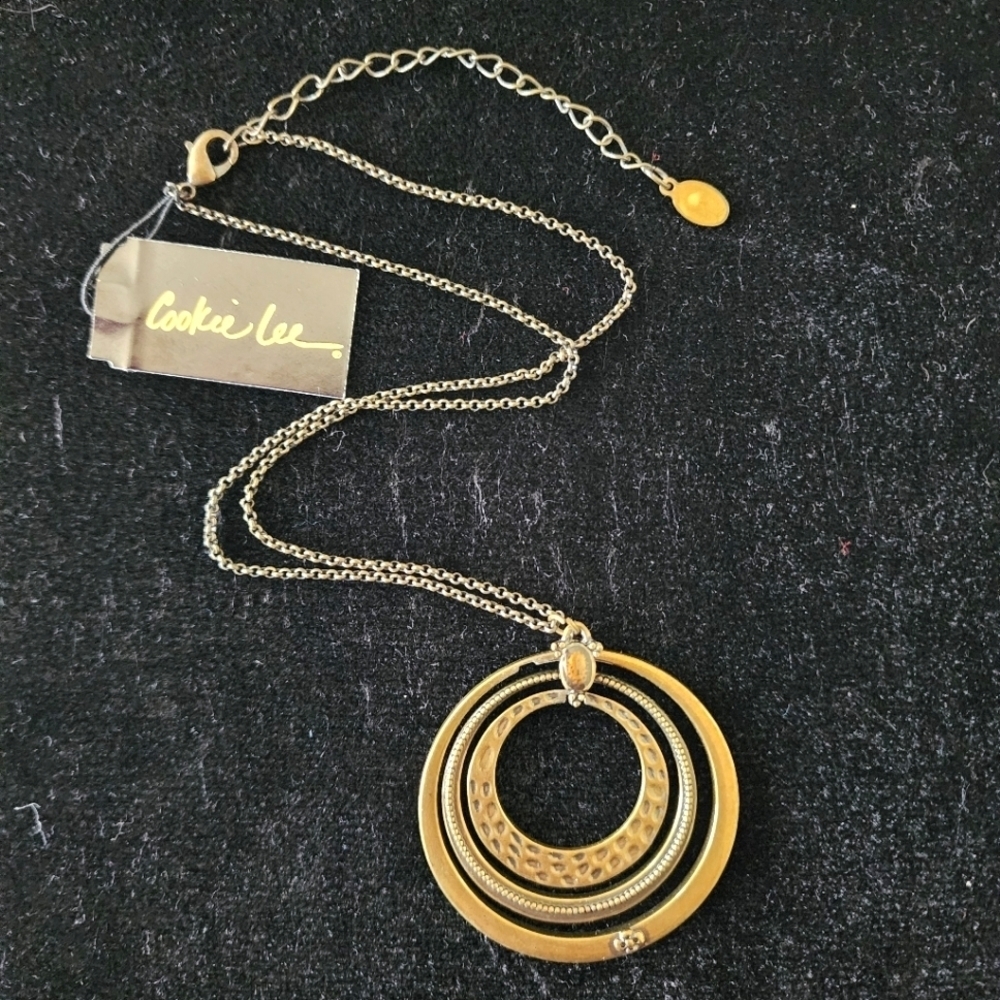 Antique Brass Gold Circle Pendant Cookie Lee Necklace NWT
